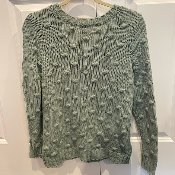 Like New Vince Camuto Sweater - Picture 2 of 4